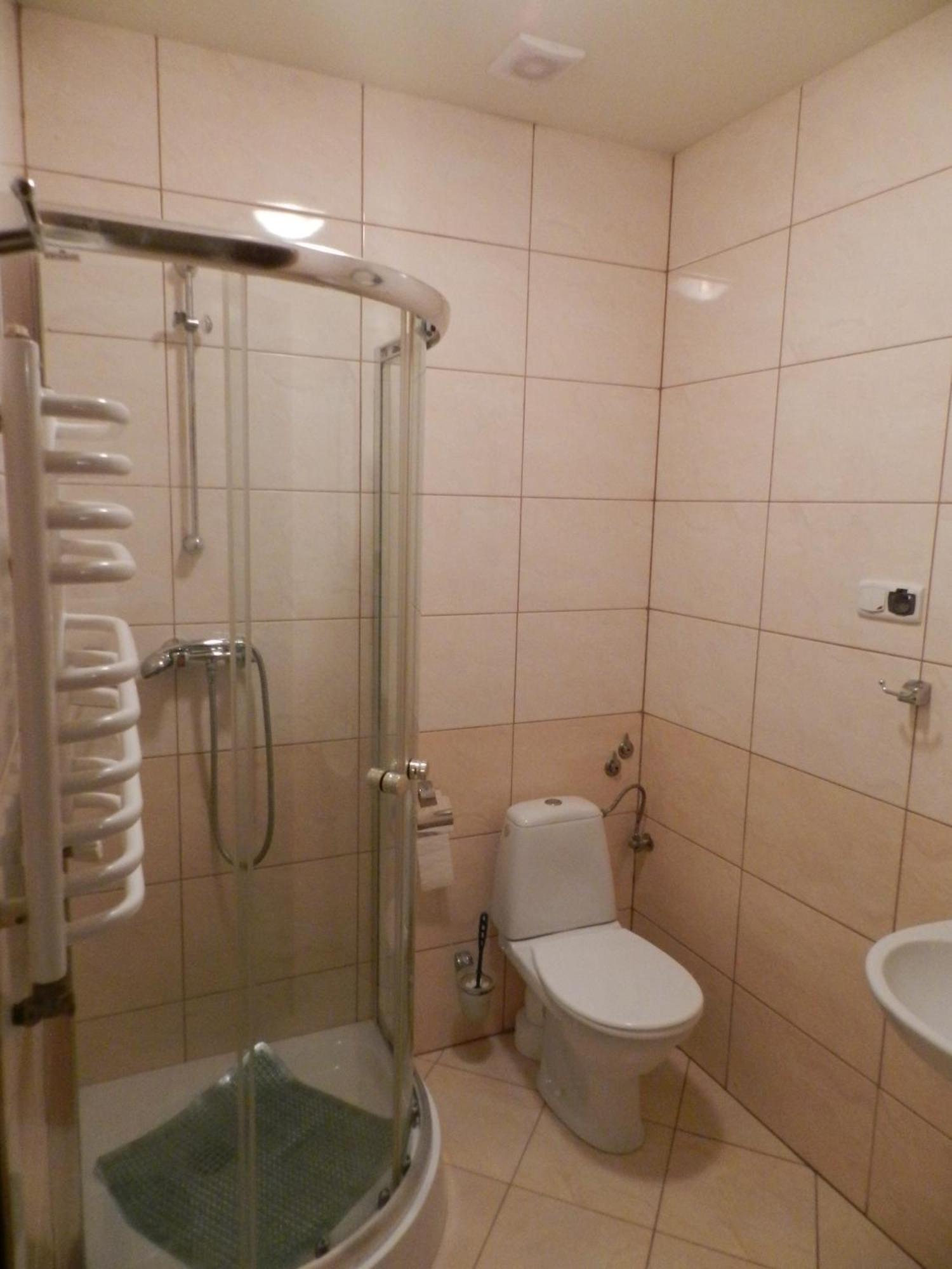Hotel Dom Pielgrzyma Kalwaria Zebrzydowska Habitación foto